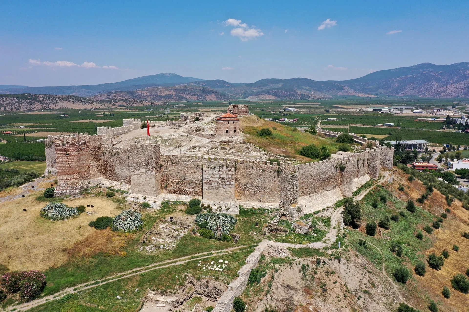 Denizli Cardak Airport-Selcuk